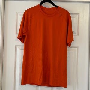 Mens Lululemon short sleeve shirt